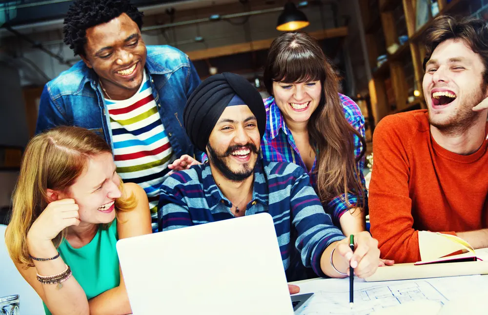 Diverse Gründer Menschen Arbeit – © Rawpixel Ltd. / 123RF